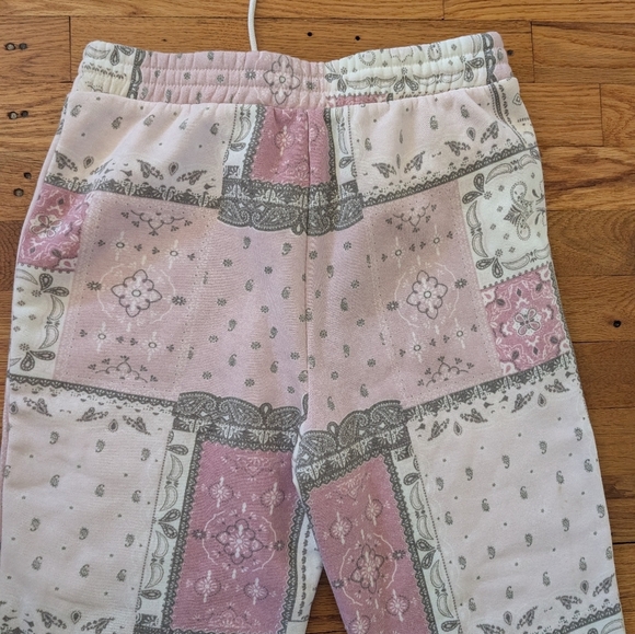 Forever 21 Patchwork 2 Piece Lounge Set - Picture 6 of 9